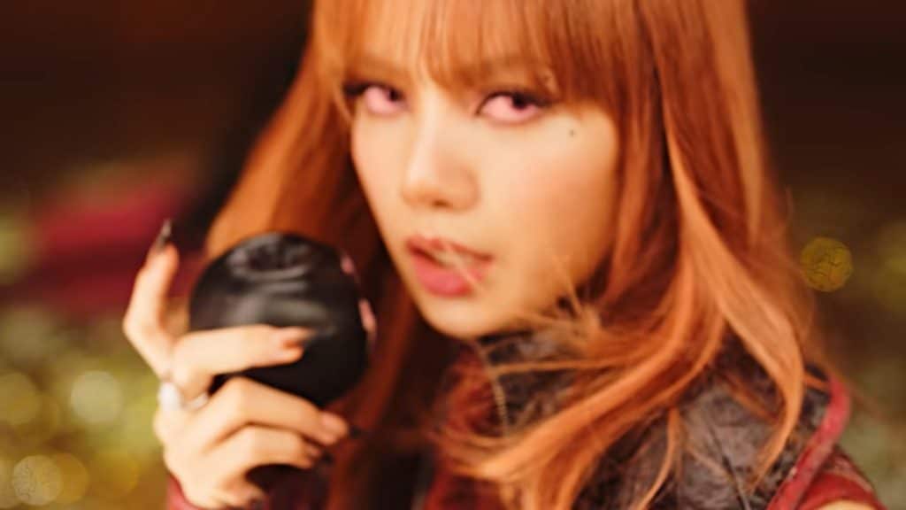 LISA BLACKPINK