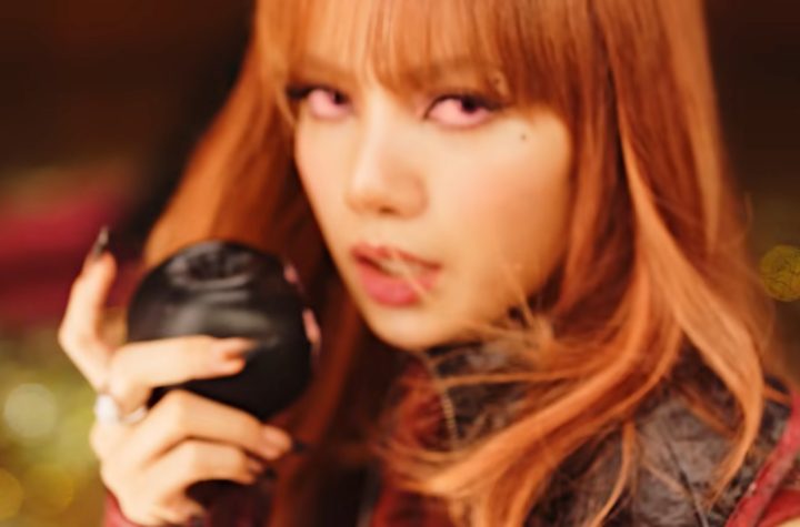 LISA BLACKPINK