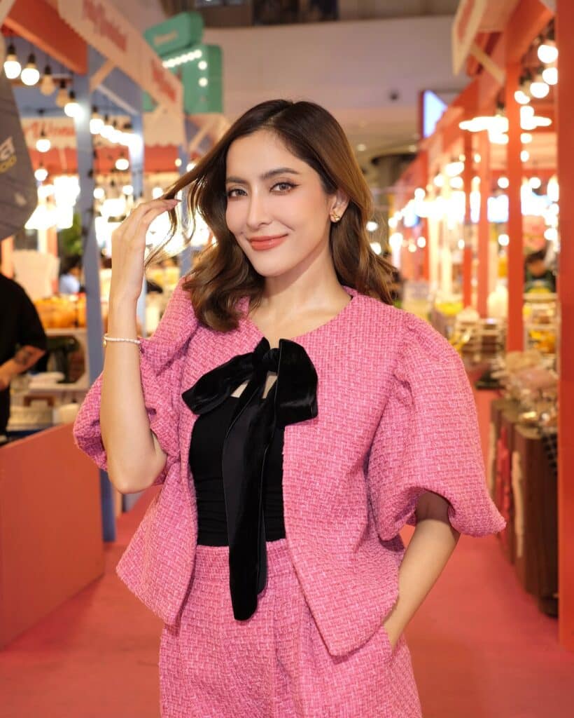 พิ้งกี้ ไลฟ์สด