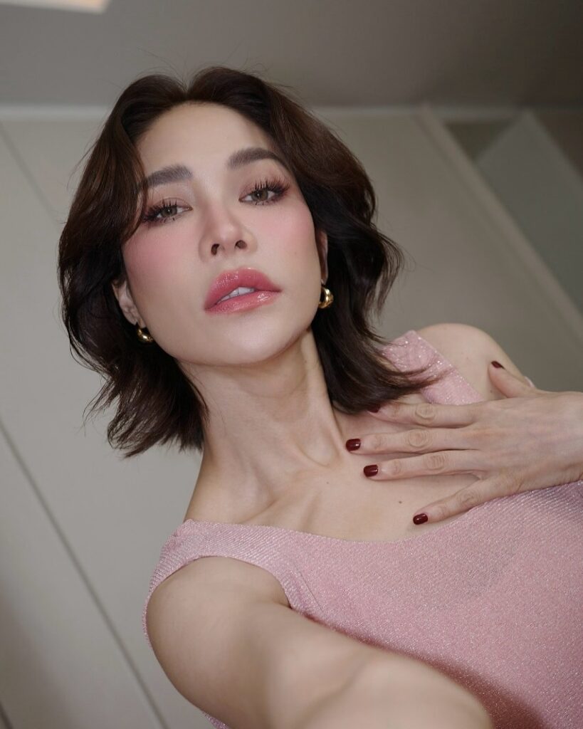 มือลั่น พลอย เฌอมาลย์