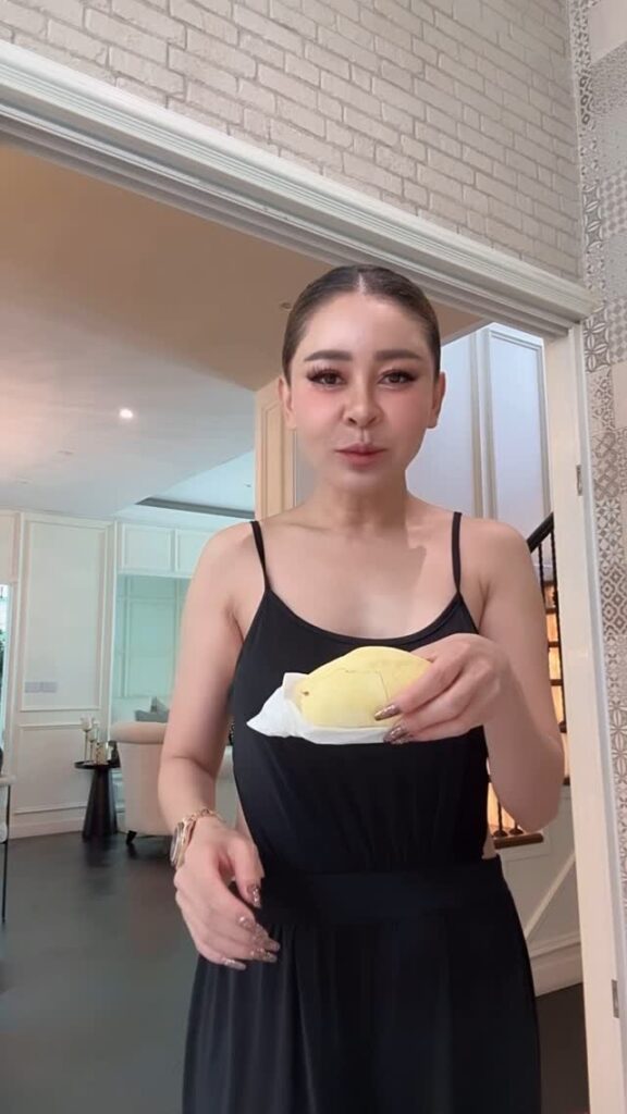 เป๊กกี้ ลงภาพปากบวมเจ่อ