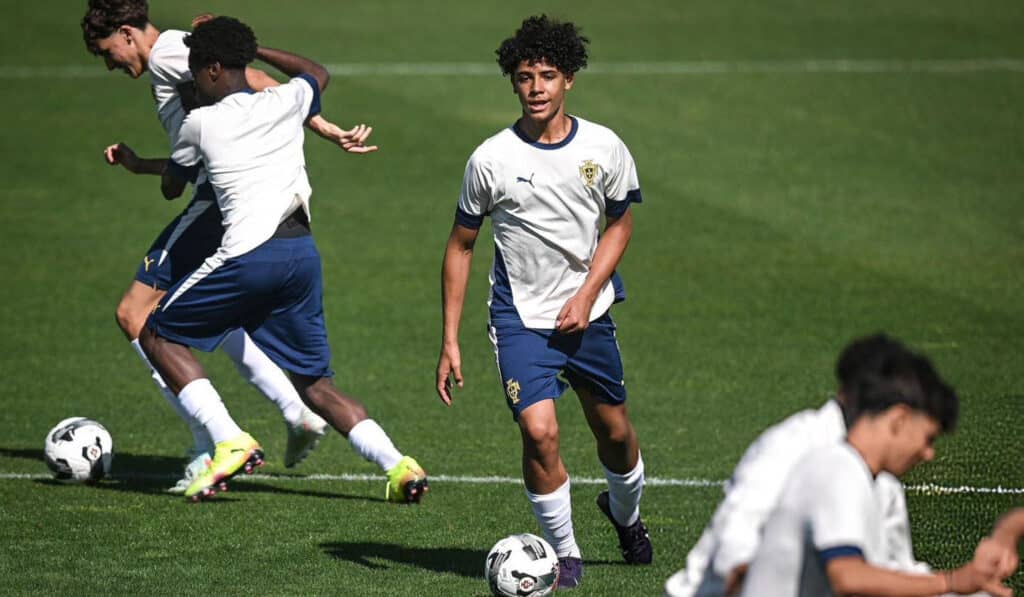 คว้าแชมป์ U15