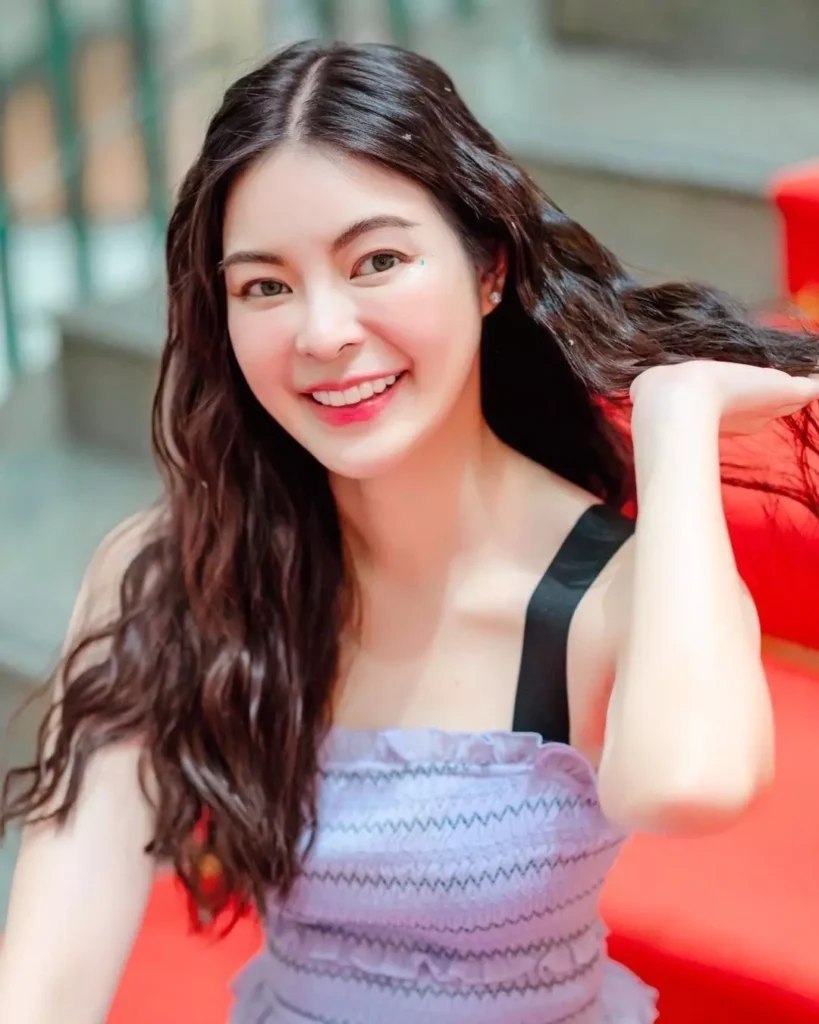โมเมนต์ เอวา เบสท์
