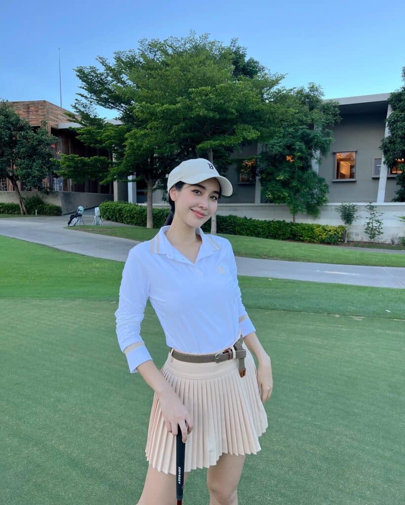 มิน พีชญา เปิดภาพ