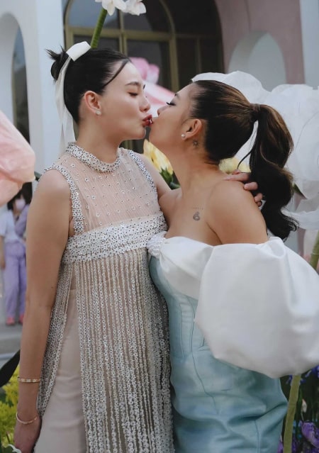 กุ๊บกิ๊บ แท็กตรง ดิว
