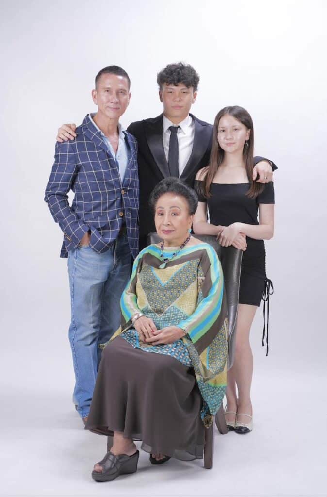 สุดภูมิใจ น้อย วงพรู