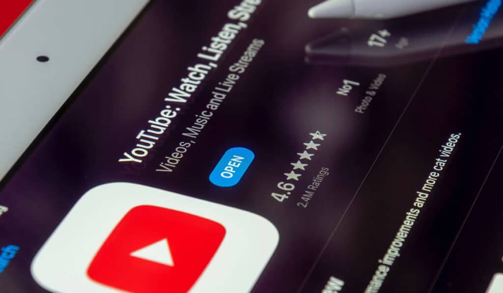 YouTube บน iOS