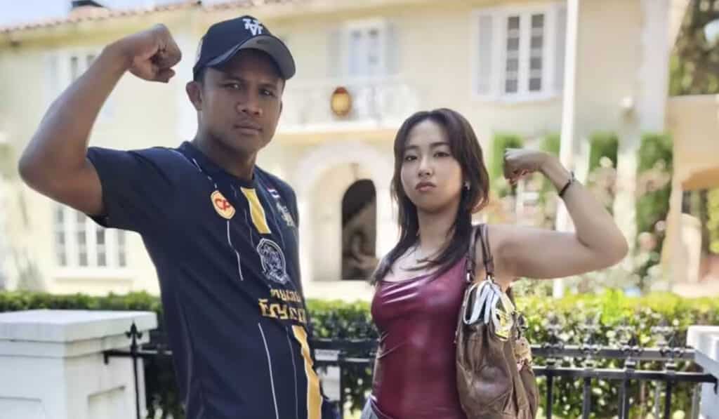 มิลลิ พา บัวขาว