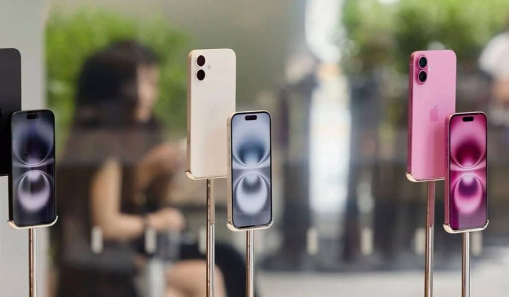 iPhone 17