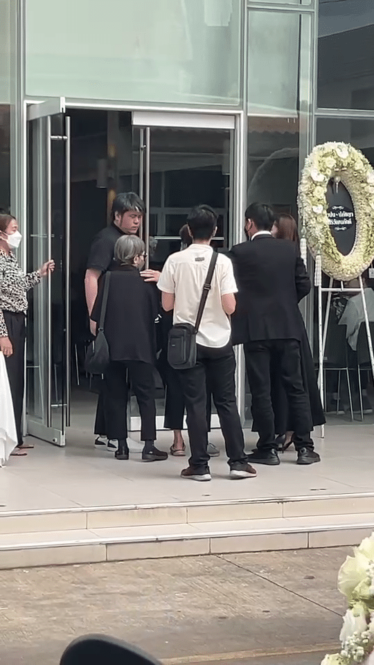 บรรยากาศพิธีรดน้ำศพ