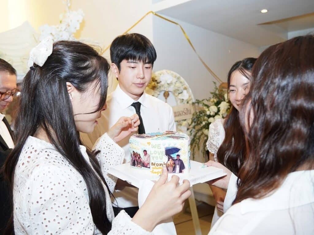 แอฟ ทักษอร อวยพร