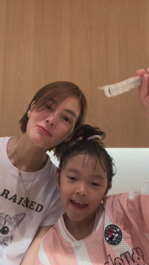 โมเมนต์แม่ลูก เจนี่