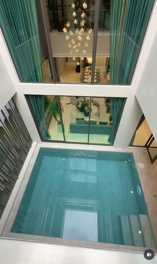 บ้านหลังใหม่ เจนนี่ ยิว