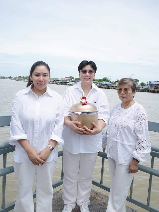 เบลล่า ราณี ร่วมอาลัย