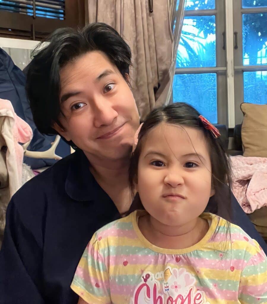แม่เมย์ เผยของขวัญ