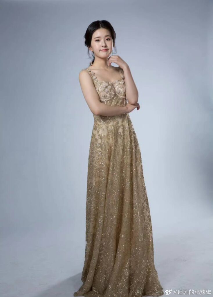จ้าวลู่ซือ โมเมนต์