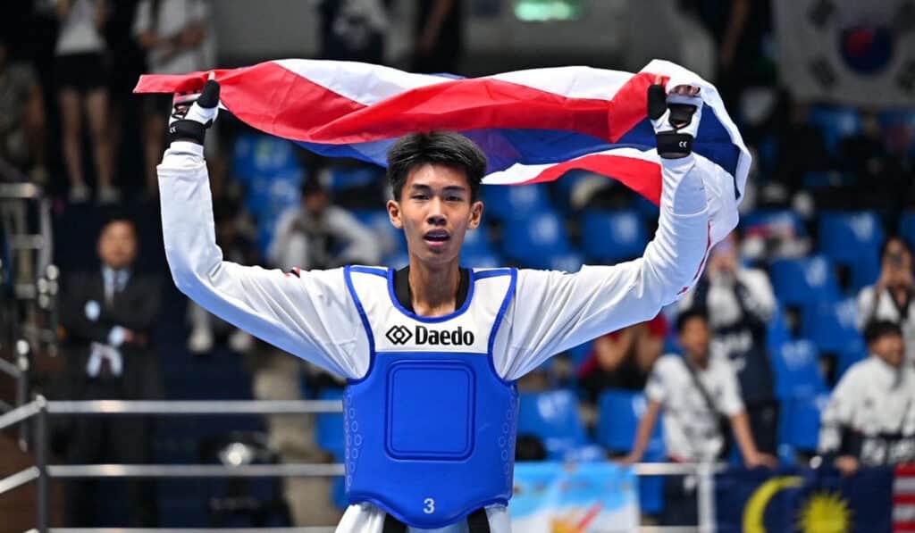 จอมเตะไทย