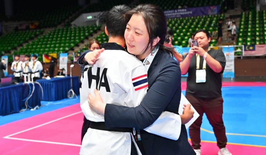 พุมเซ่ ยุวชนไทย