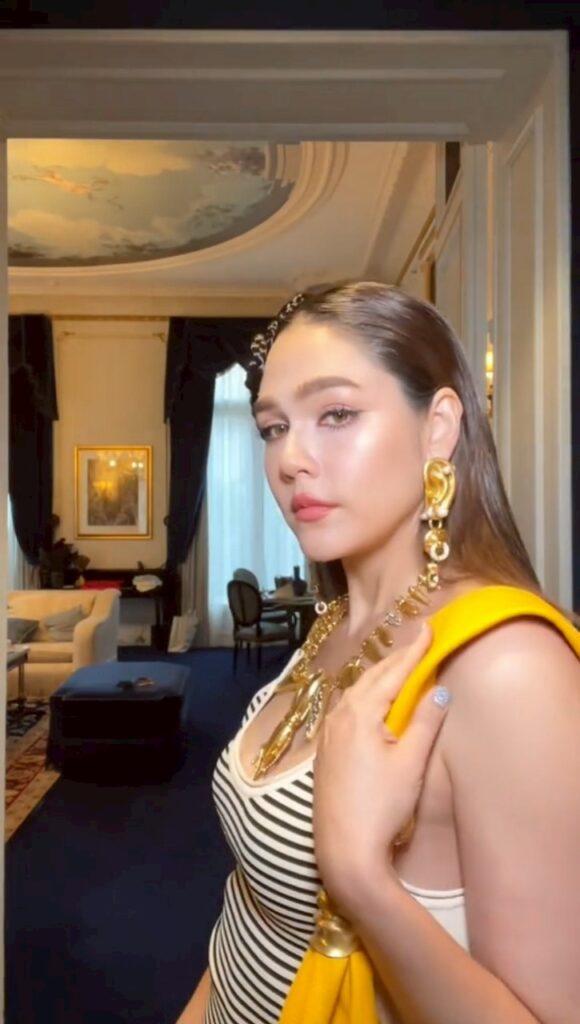 ชมพู่ อารยา สวยสับมาก