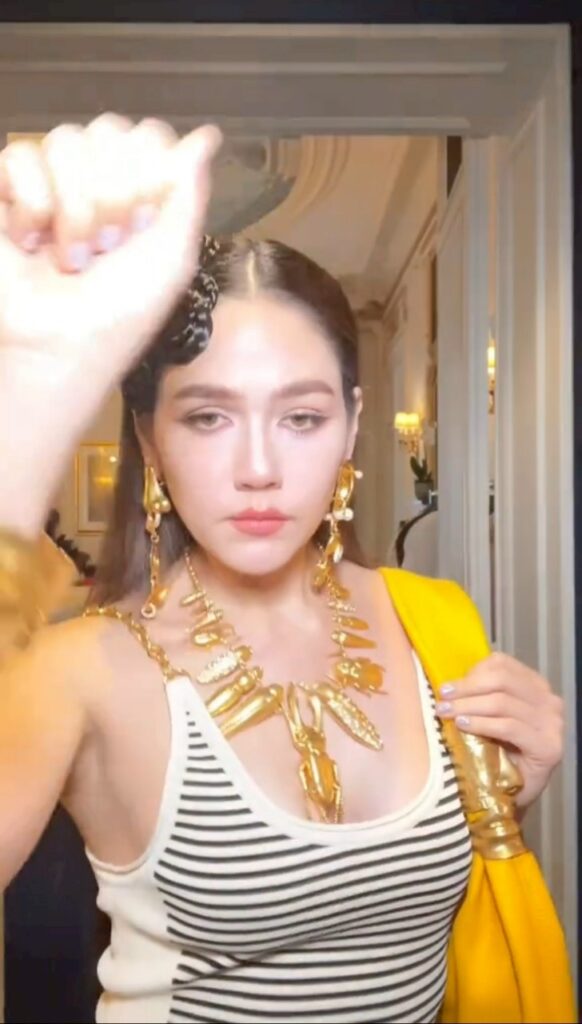 ชมพู่ อารยา สวยสับมาก