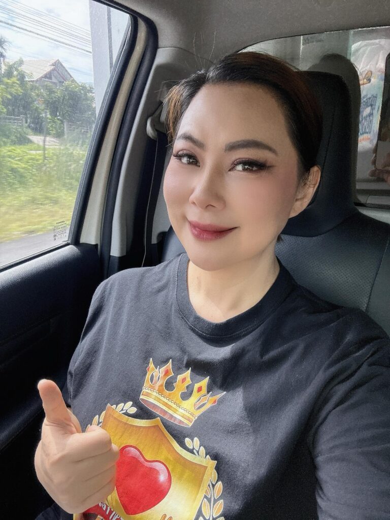 อีกมุม บุ๋ม ปนัดดา