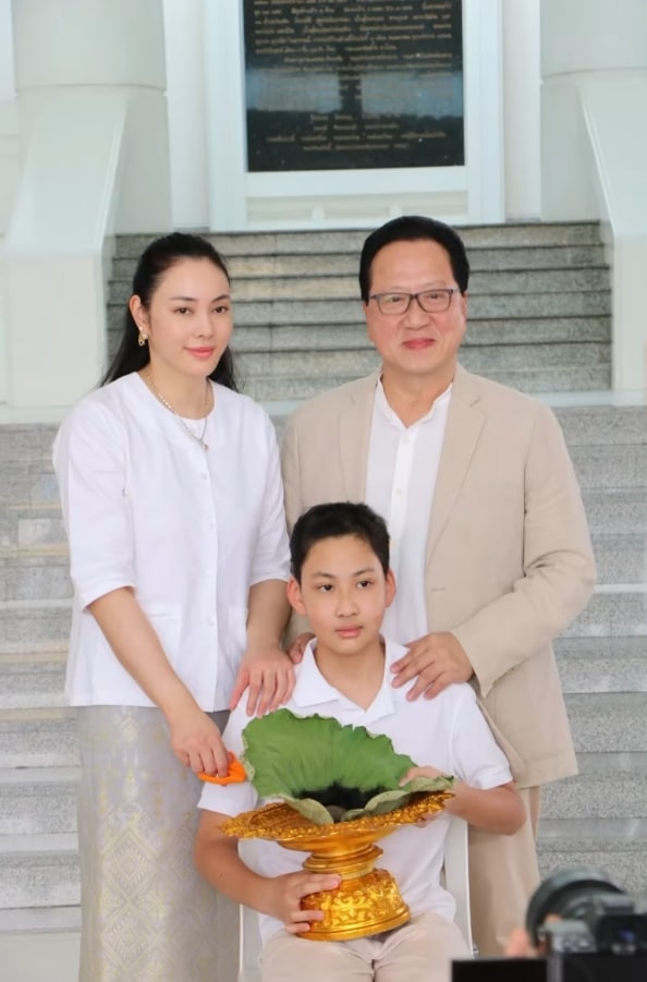 สามเณรข้าวหอม
