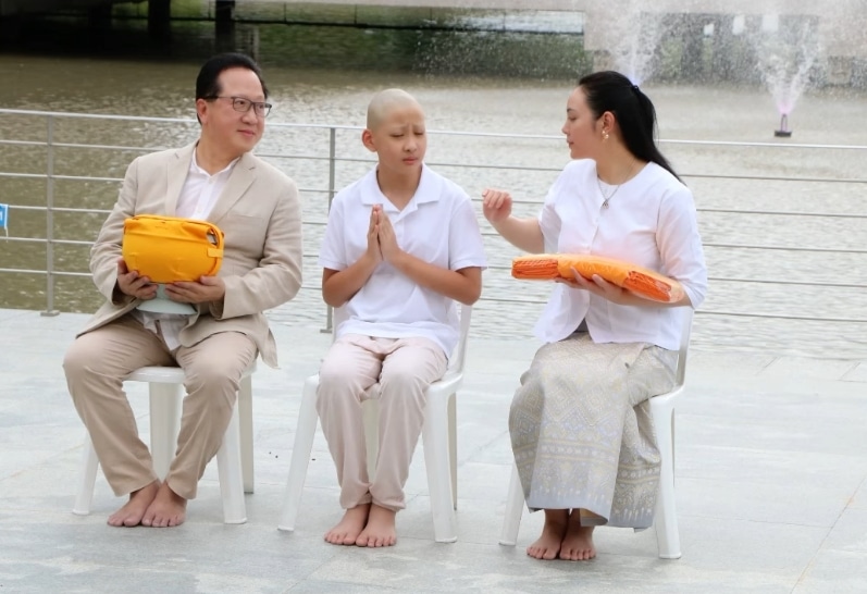 สามเณรข้าวหอม