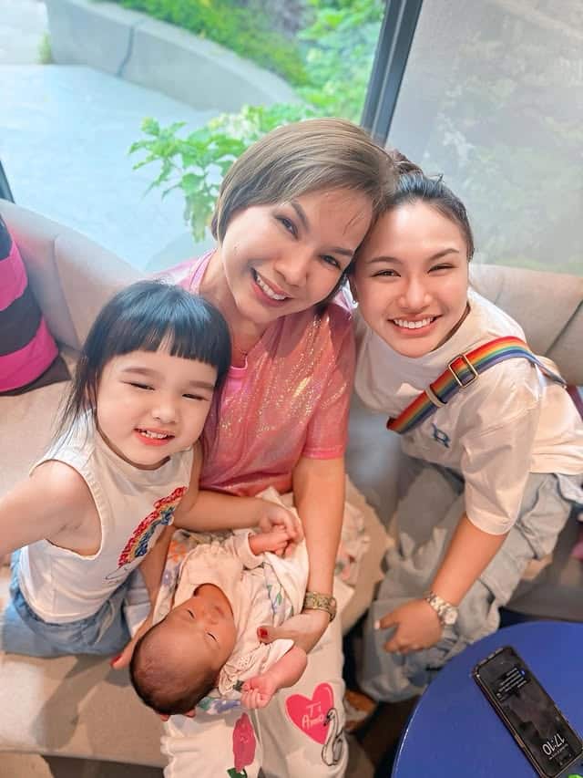 5 ภาพสุดเอ็นดู เจนนี่