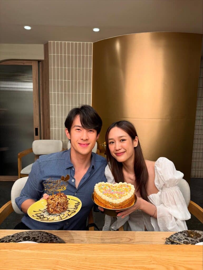 เจมส์ มาร์ ควง พาย