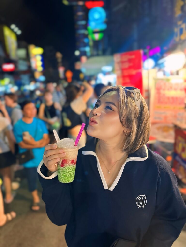 สวยจึ้งในวัย 42ตั๊กแตน