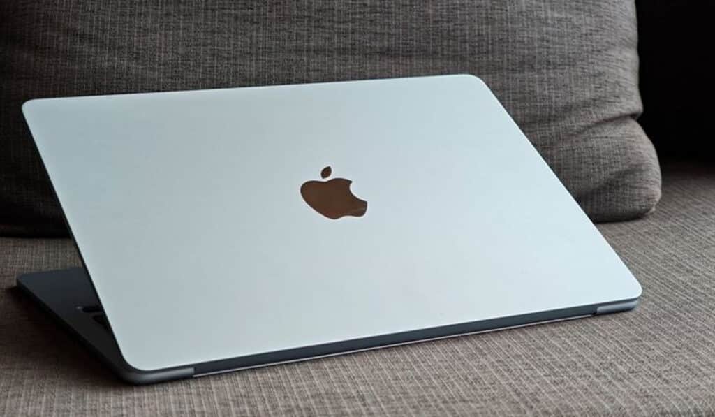 MacBook