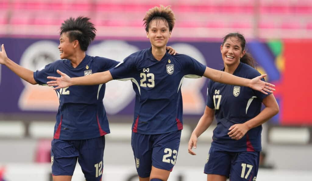 ไทย พบ กัมพูชา