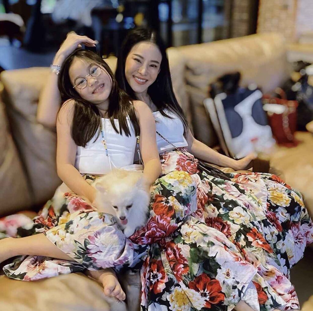 คุณแม่แฮปปี้ หนิง ปณิตา