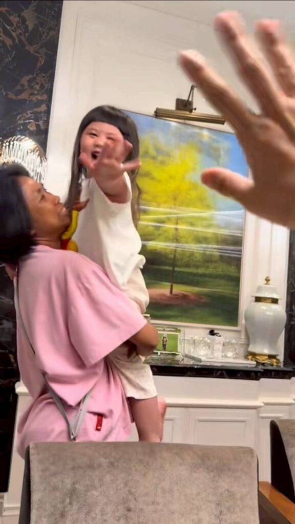 น้องเกล รีเควสข้าวกล่อง