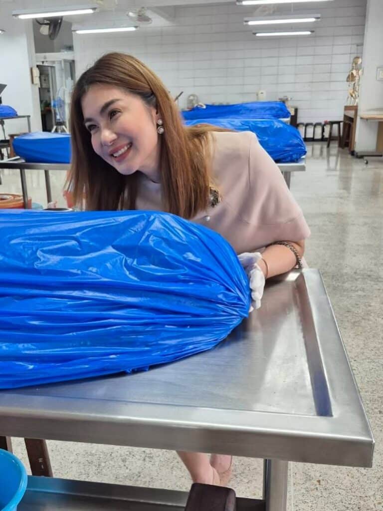 กอดสุดท้าย จ๊ะจ๋า