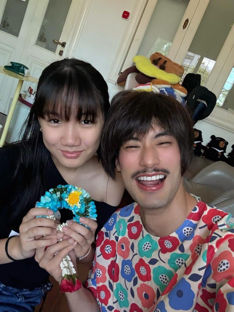 9 รูปโมเมนต์ซึ้ง บอย