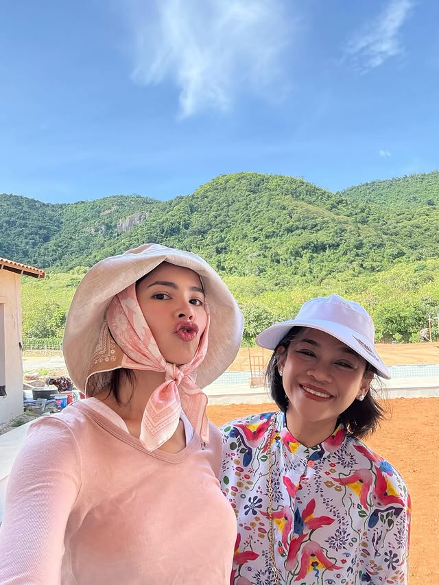 4 ช็อตสุดว้าว ญาญ่า