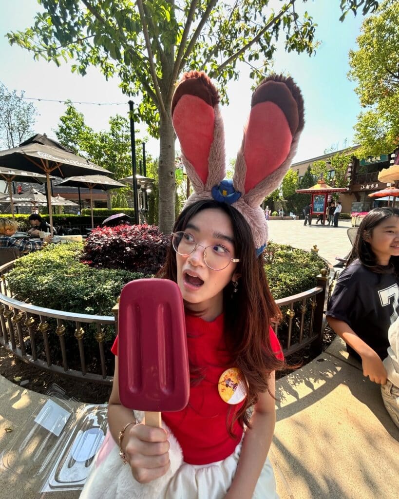 4 รูปสุดปัง น้องณดา