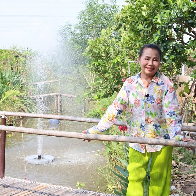 ยายหนิง ขึ้นป้าย