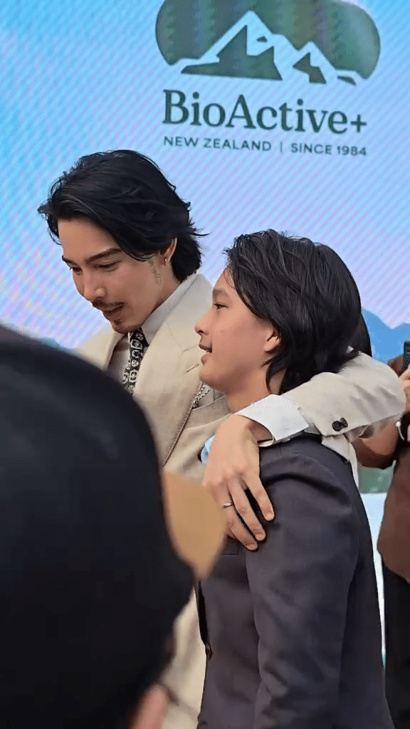หล่อแพ็คคู่ จี๋