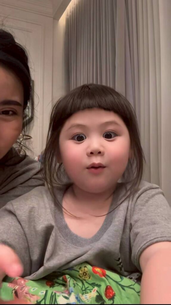 น้องเกล ร้องเพลง