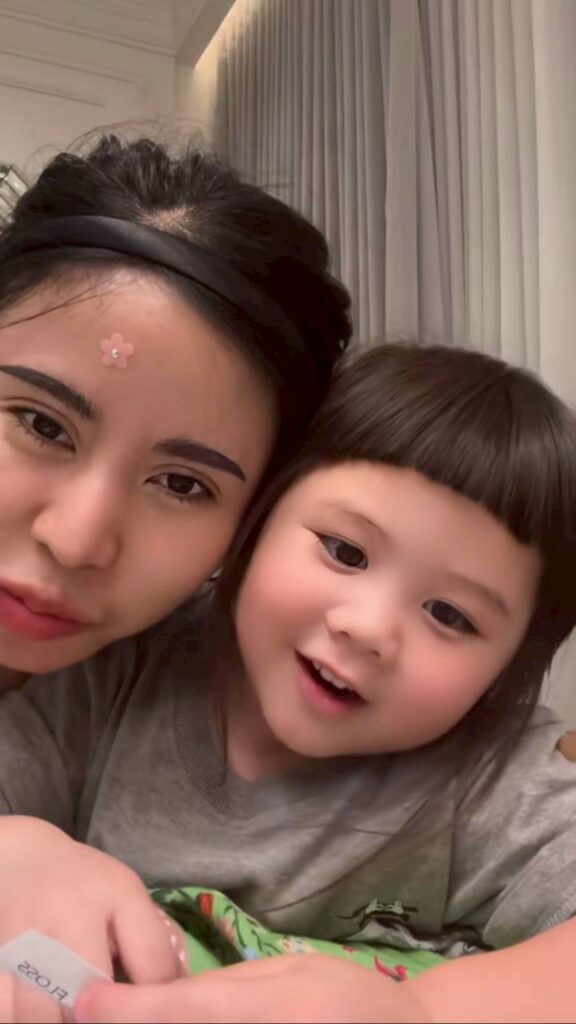 น้องเกล ร้องเพลง