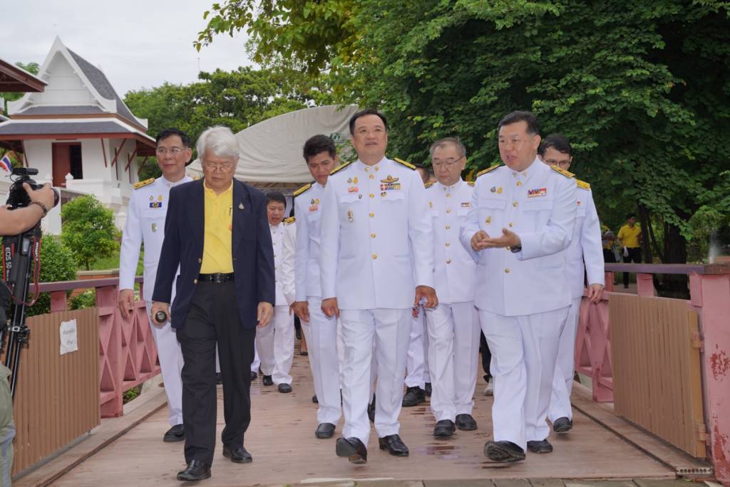 นายกรัฐมนตรีคนที่ 32
