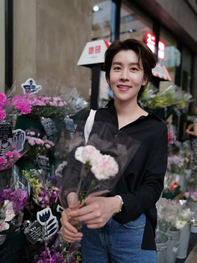 เชียร์ ฑิฆัมพร