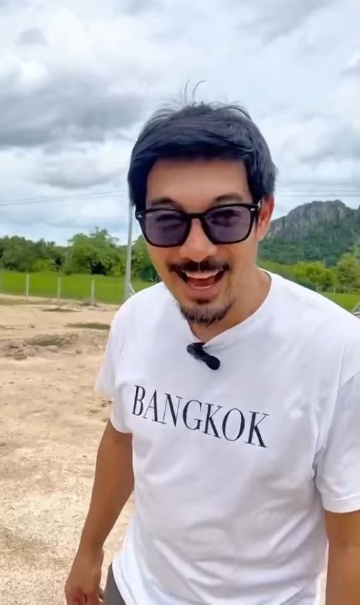โอ๊ต วรวุฒิ