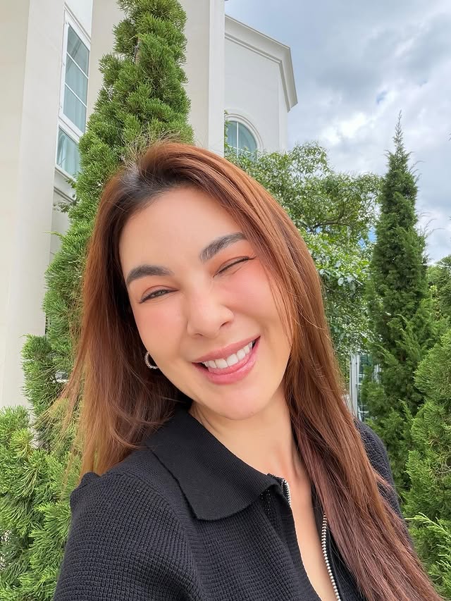 โบว์ เบญจวรรณ