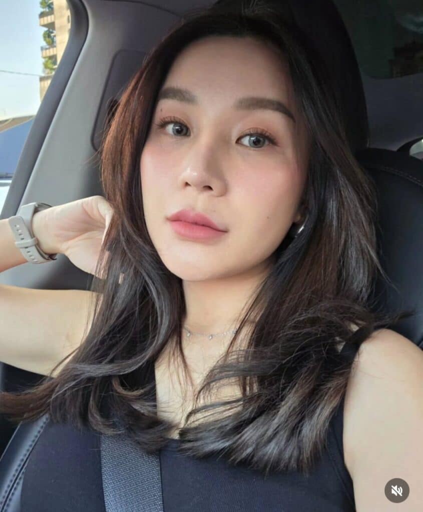 เอ็ม บุษราคัม