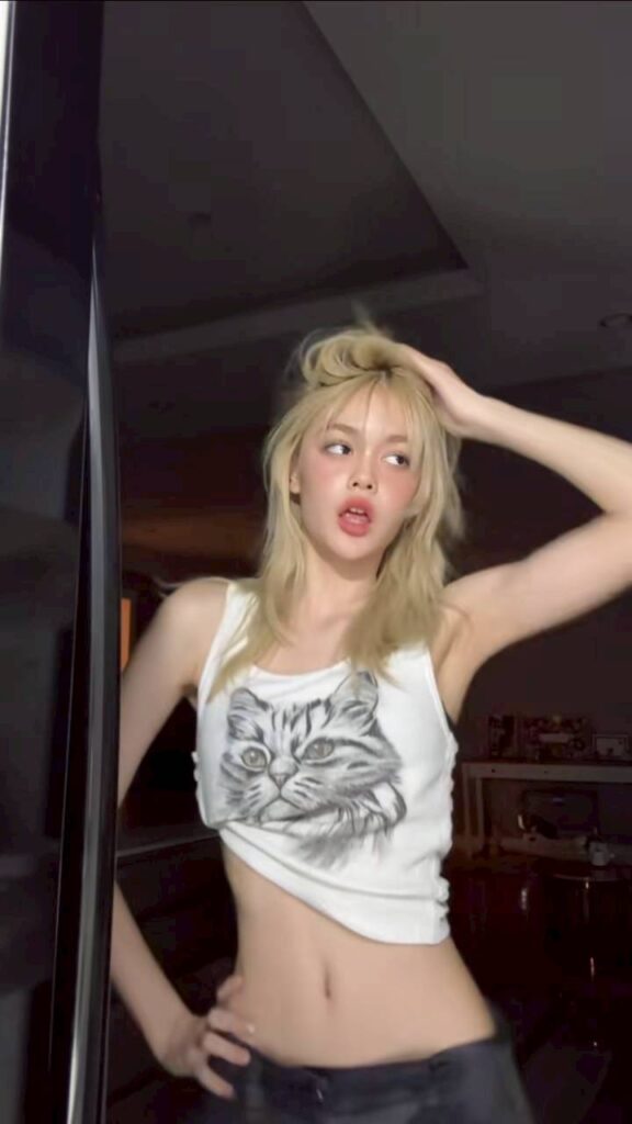 น้องลียา