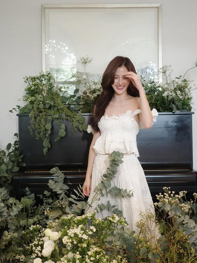 ใบเฟิร์น พิมพ์ชนก