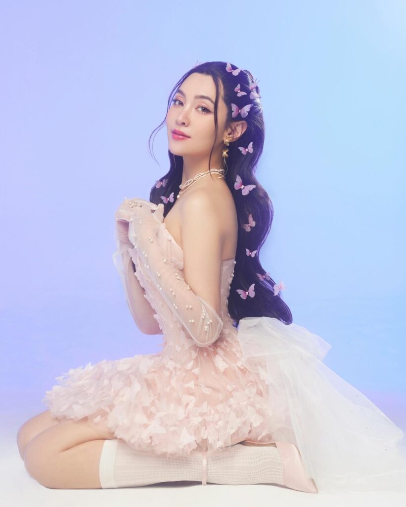 เบลล่า